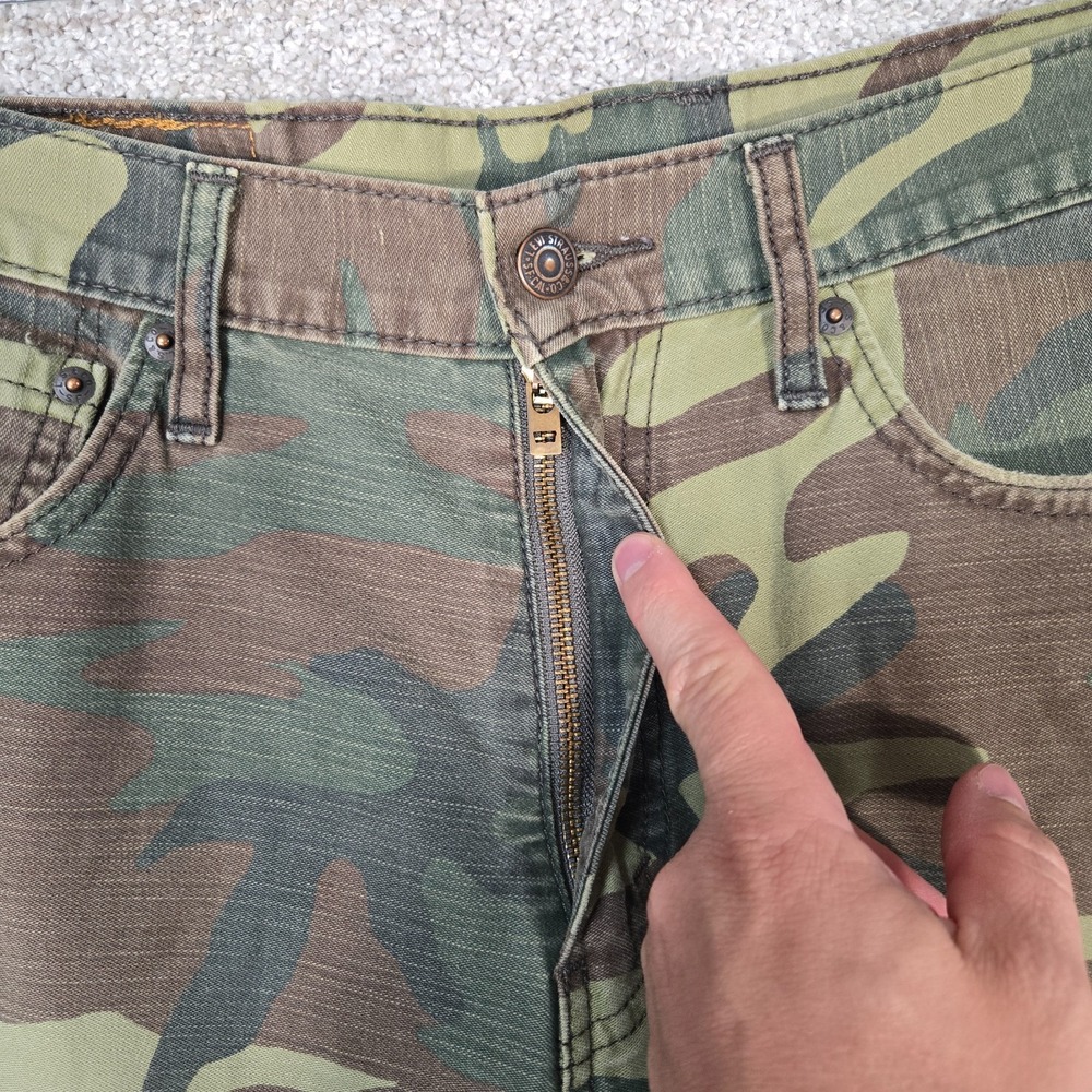 Levis 541 Jeans Mens 35x30 Green woodland Camo Athletic Tapered 5 pocket pants - Picture 4 of 11